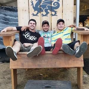 Meet your Posher, Derek